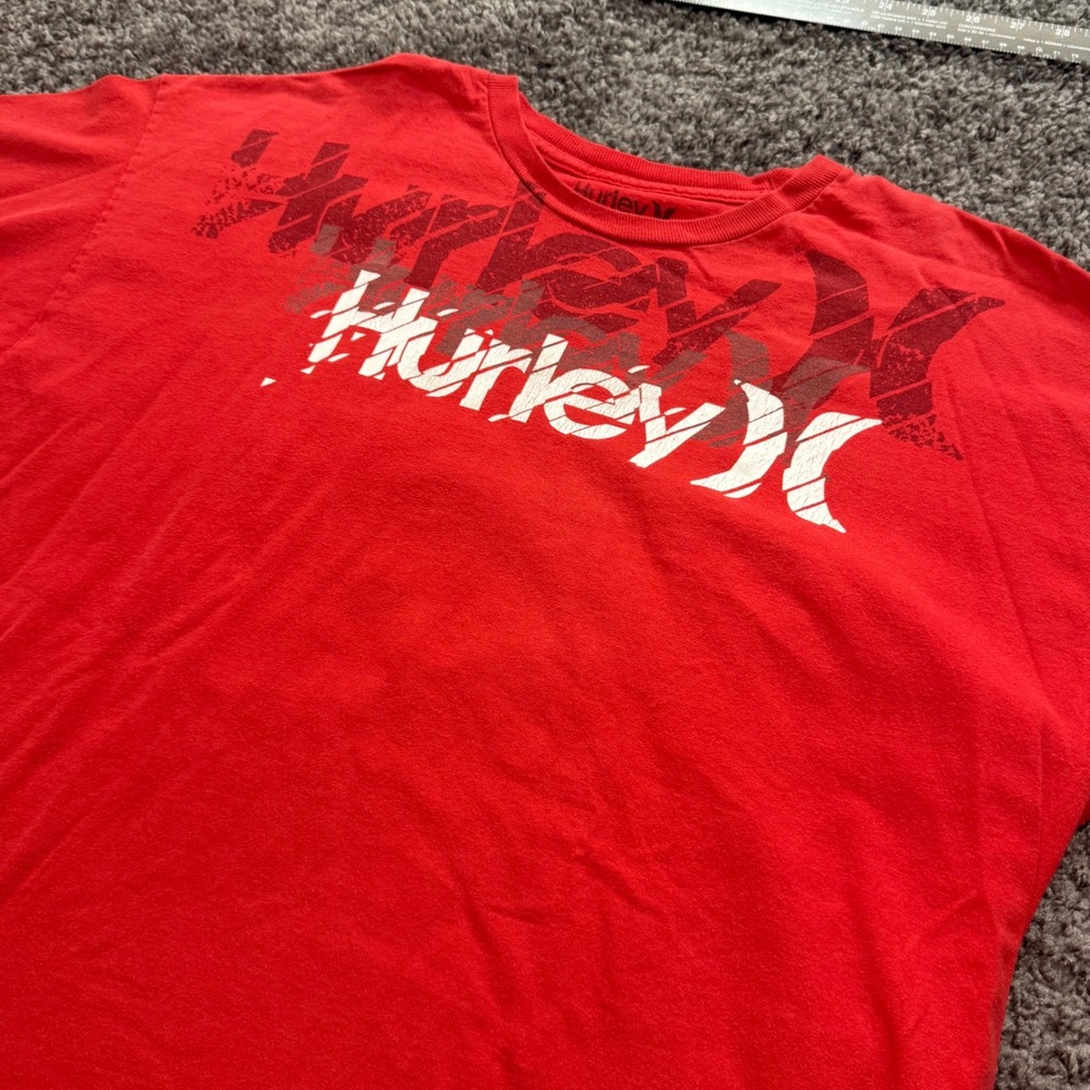 Classic Hurley Graphic T-Shirt Mens Red Good Condition Regular Fit XL